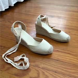 Elegant Cream Espadrille Wedge Sandals